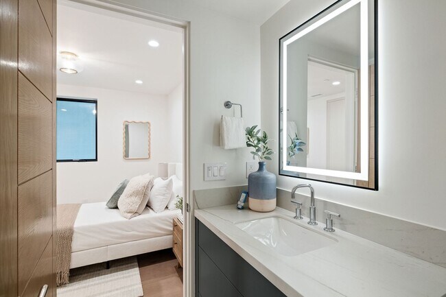 Building Photo - **FULLY FURNISHED** BRAND NEW CONSTRUCTION, MODERN SAND SECTION HOME W/ AMAZING OCEAN VIEWS, 2 LA...