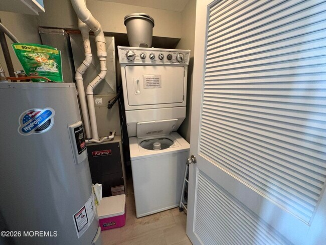 Building Photo - 35 Dune Terrace