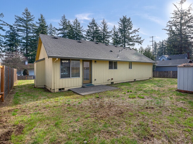 Building Photo - 4437 SE 125th Ave