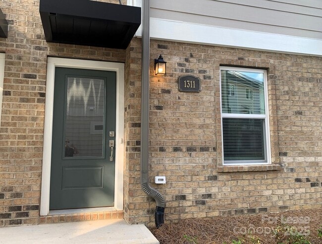 Building Photo - 1311 Cerium Wy