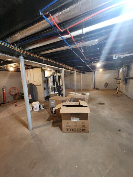 Building Photo - 322 Blake St