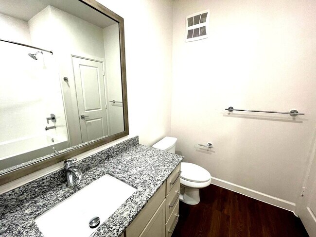 Building Photo - 2300 N Friendship Rd