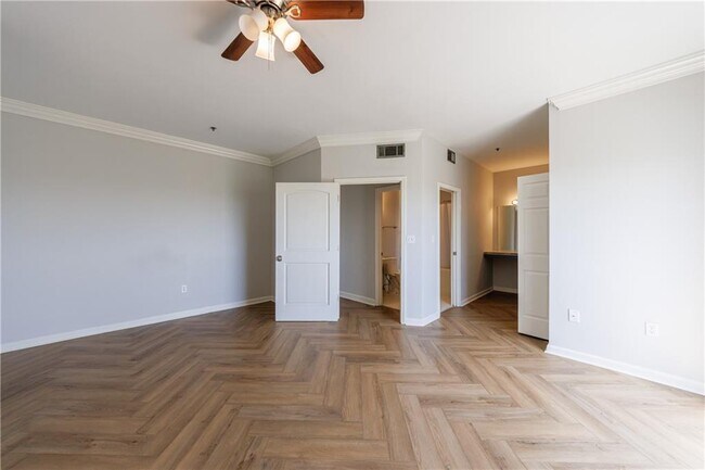Building Photo - 2161 Peachtree Rd NE