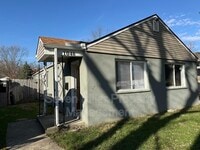 Building Photo - 1046 Republic Ave