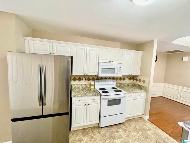 Building Photo - 183 Hayesbury Ct