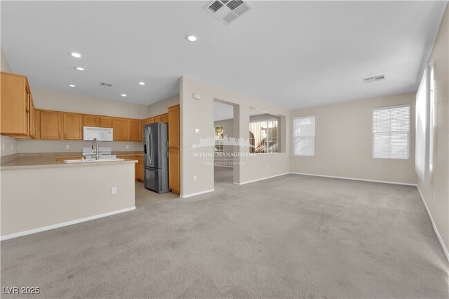 Building Photo - 8661 Rowland Bluff Ave