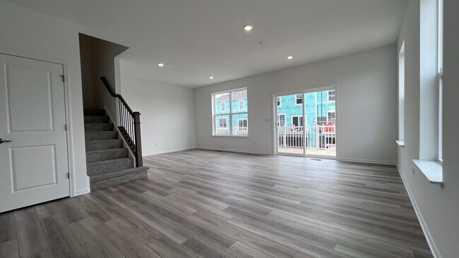 Building Photo - 12387 Tinsley St