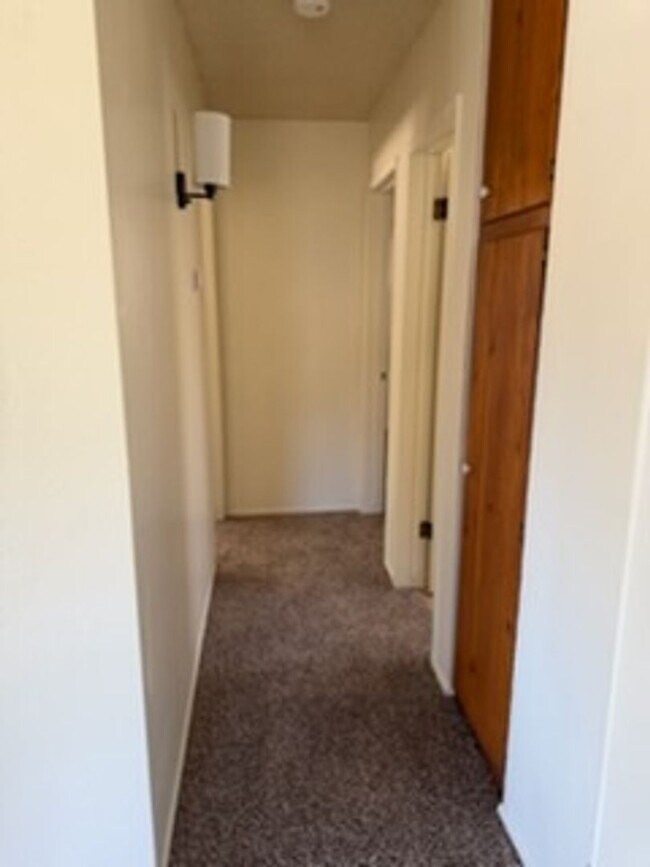 Building Photo - Move-In Ready Mountain Retreat with Garage Near Frazier Park & Los Padres Forest