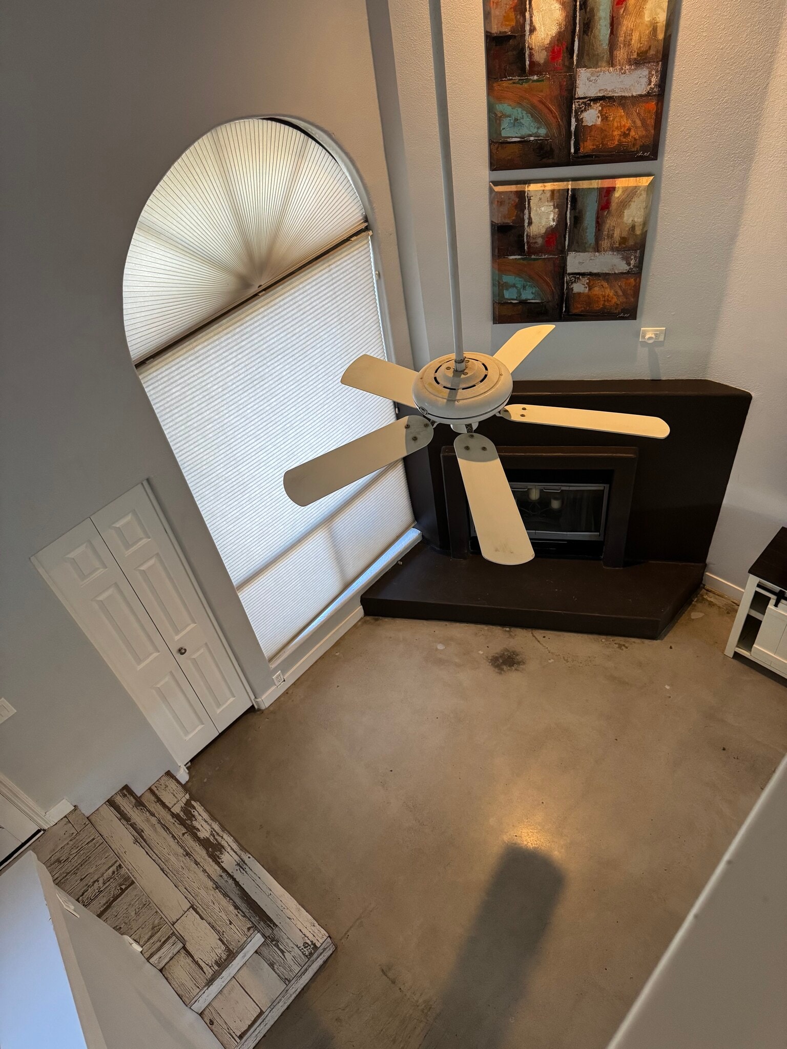 Building Photo - 1025 E Highland Ave