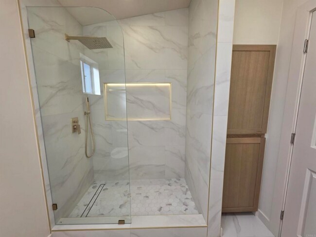 Building Photo - 1196 Danober Dr