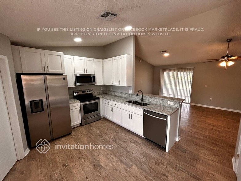 Building Photo - 7506 Briarbay Loop