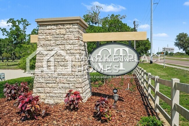 Building Photo - 11890 Sylvia St