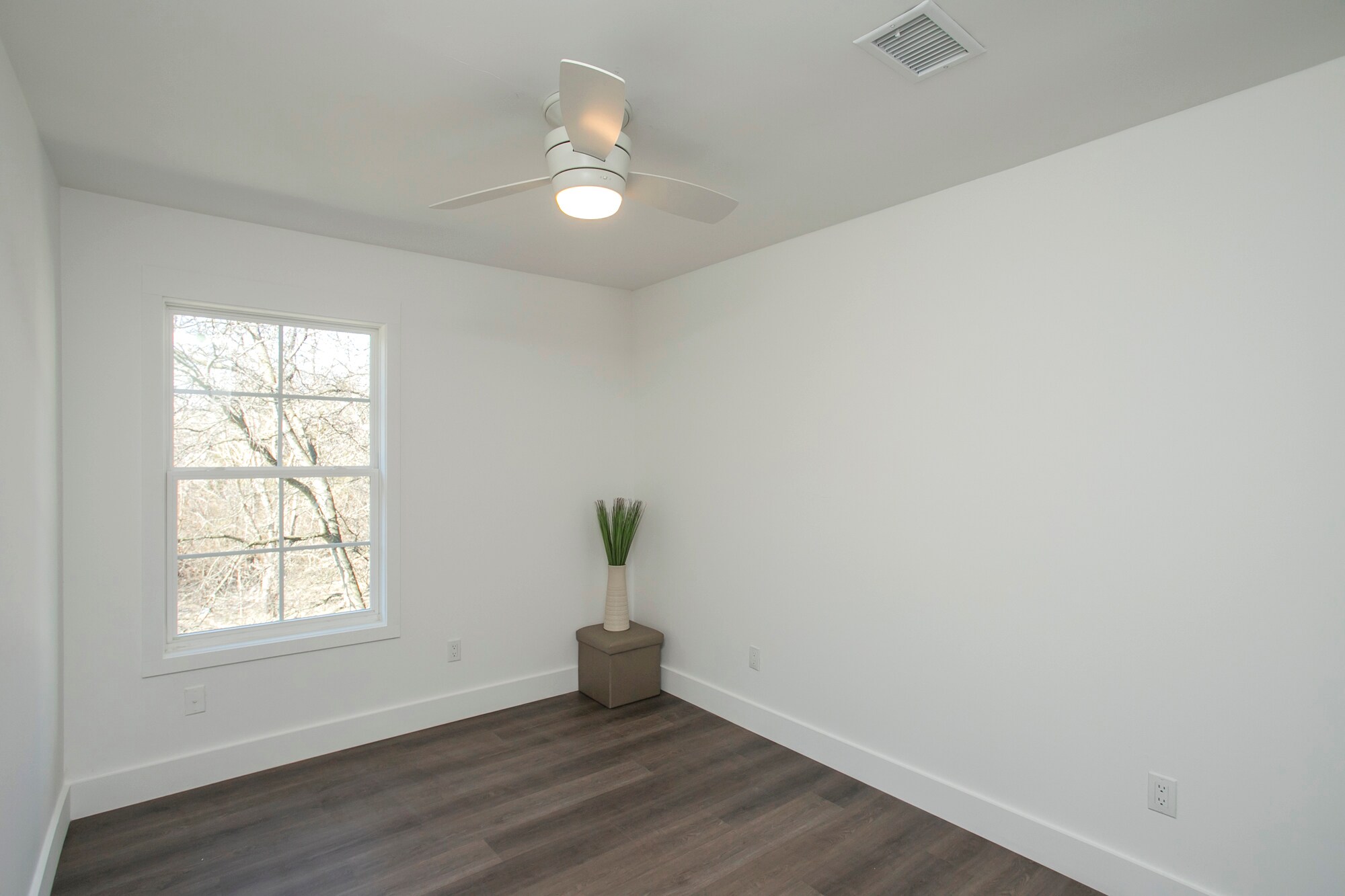 Building Photo - 1354 Bellshire Terrace Dr