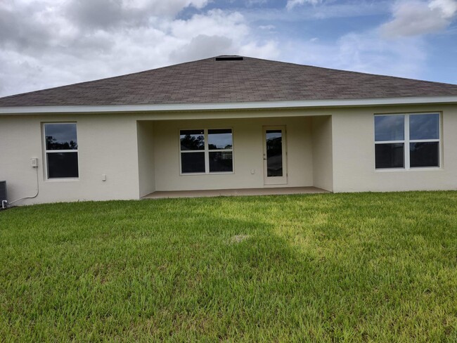 Building Photo - 809 Chestnut Dr