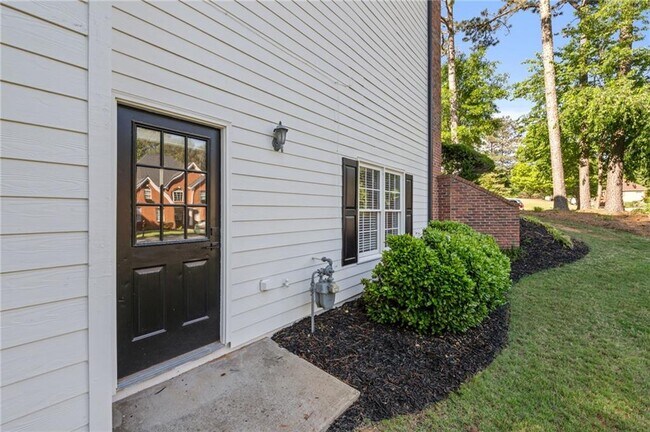 Building Photo - 7115 Doncaster Ct
