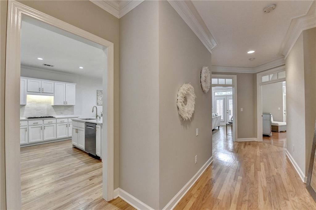 Building Photo - 106 Magnolia Grove