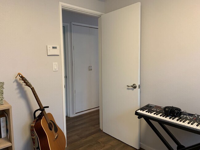 Building Photo - Beautifully Updated  Pinehurst Home