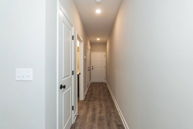 Building Photo - Brand NEW Three Bedroom Home!