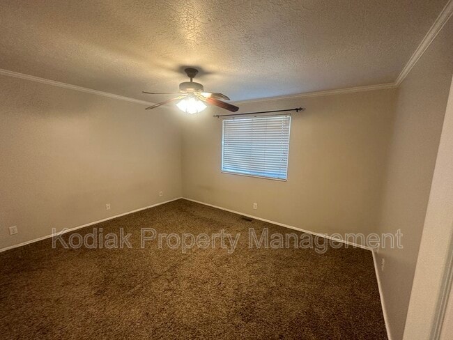 Building Photo - 898 W 1025 N