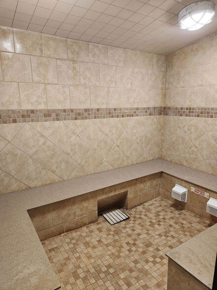 Building Photo - 983 Cayman Ct