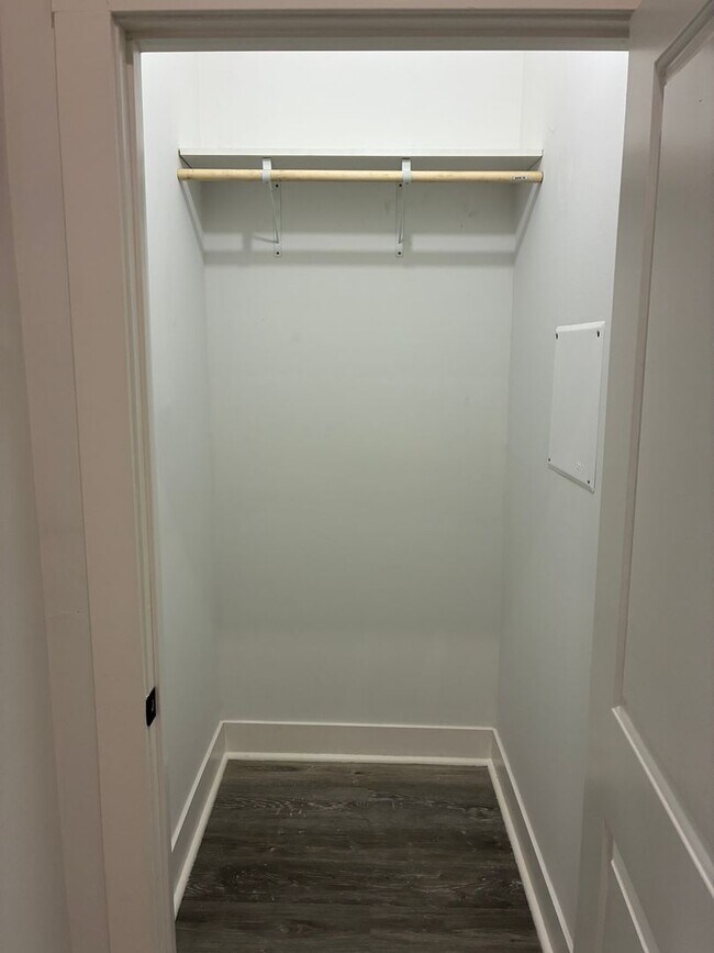 Building Photo - 1539 Lowrie St