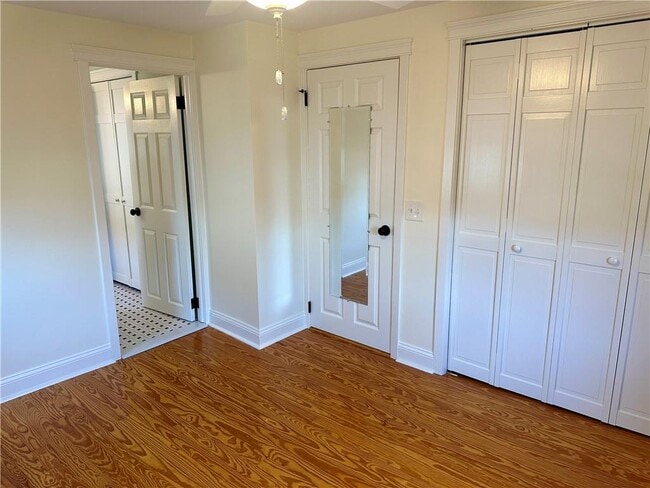 Building Photo - 54 Planet Ave