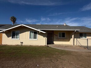 Building Photo - 7109 Thomas Dr