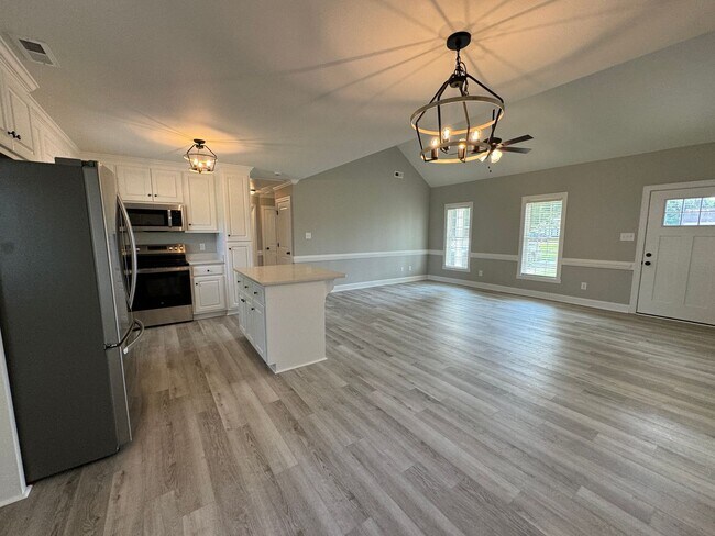 Building Photo - Introducing Your Dream Home in Nash County's Tar River Reservoir Area!