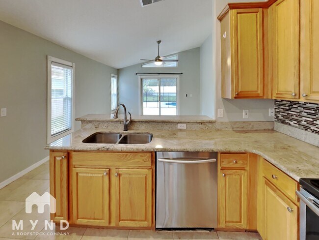Building Photo - 9775 Doriath Cir