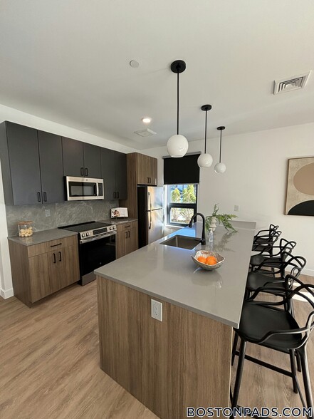 Building Photo - 199 Gardner St