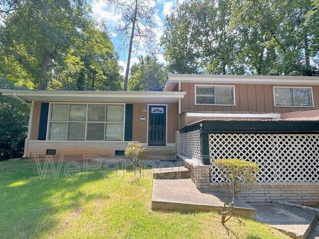 Building Photo - 3558 Telstar Dr