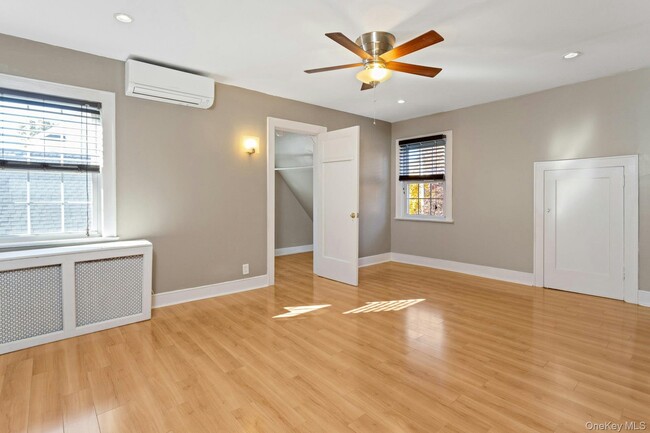 Building Photo - 164 Nelson Rd