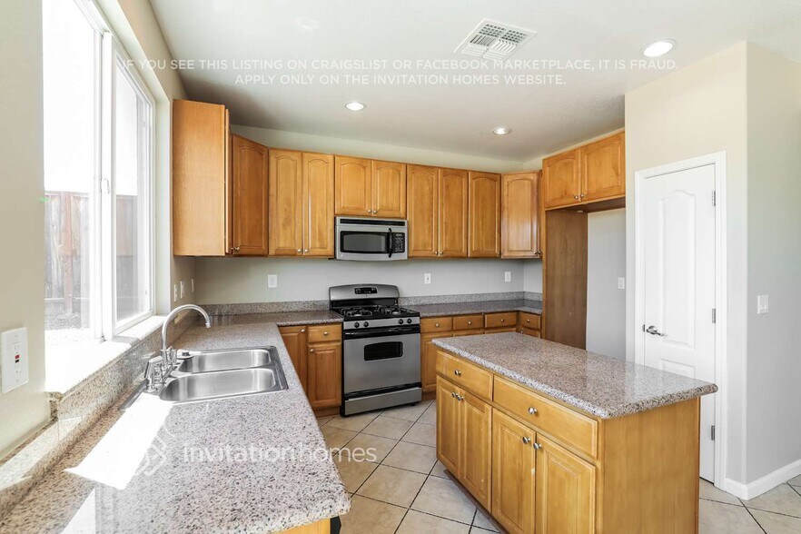 Building Photo - 3999 Moller Ranch Way