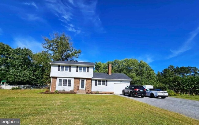 Building Photo - 8681 Mar Lynn Dr