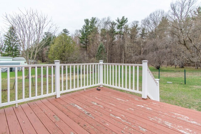 Building Photo - 29573 Maple St