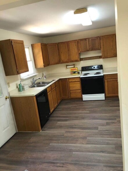 Building Photo - 86 Kriskarli Dr