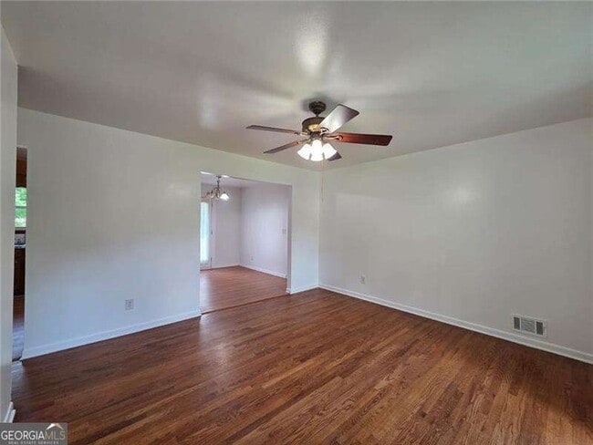 Building Photo - 762 Lancelot Dr