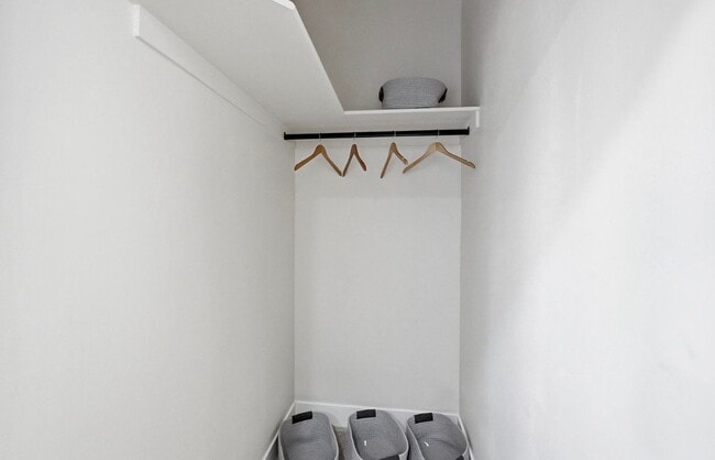 Building Photo - 313 E 800 S