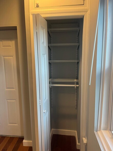 Building Photo - 1512 Marion St NW