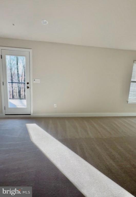 Building Photo - 330 Birdie Ct