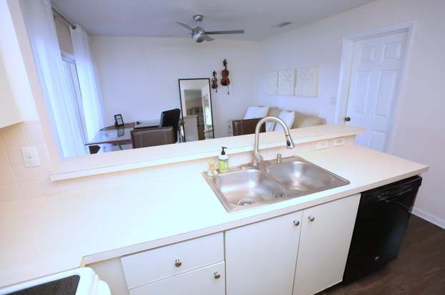 Building Photo - 7265 SW 42nd Ct