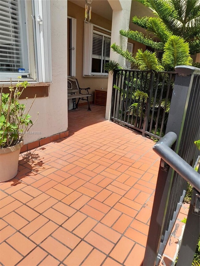 Primary Photo - 551 NW 82nd Ave