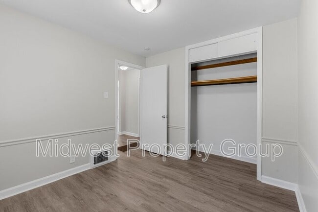 Building Photo - 662 Gleason Dr