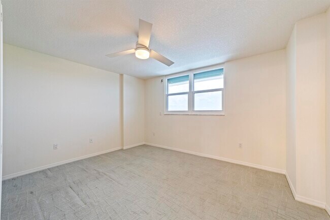 Building Photo - 8090 A1A S