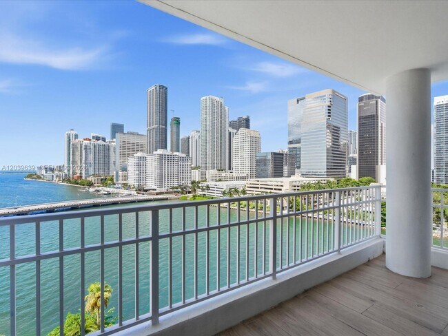 Building Photo - 701 Brickell Key Blvd