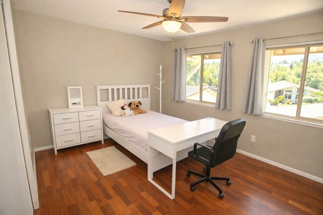 Building Photo - Great Townhome located in the 4S ranch next to Westwood elementary