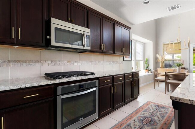 Building Photo - 211 Joseph Dr