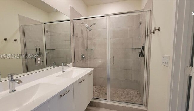 Building Photo - 4675 NW 83rd Pkwy