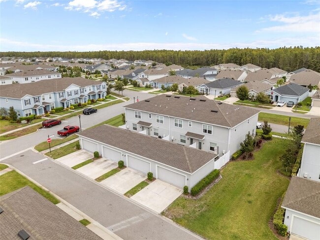 Building Photo - 15384 Caravan Ave