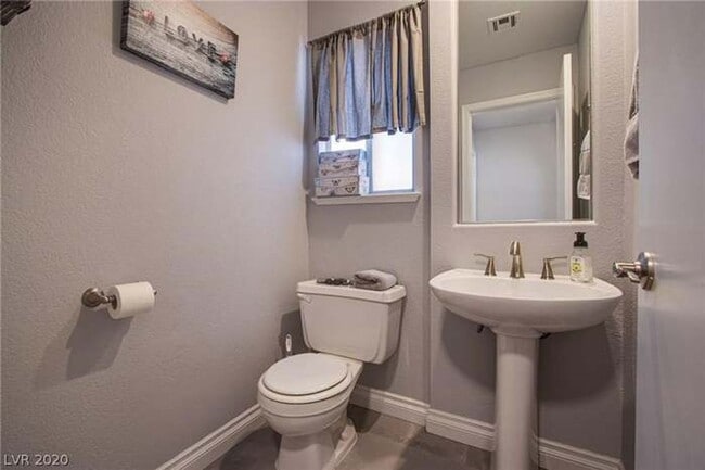 Building Photo - Summerlin Beauty! Unfurnished